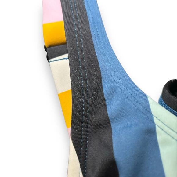 Kona Sol One Piece Swimsuit Size Small Adjustable Straps Vertical Stripes - Picture 8 of 8